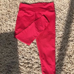 fabletics red crop leggings